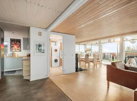 R623-rodvig-laurasvej-13 Semesterbostad Rødvig
